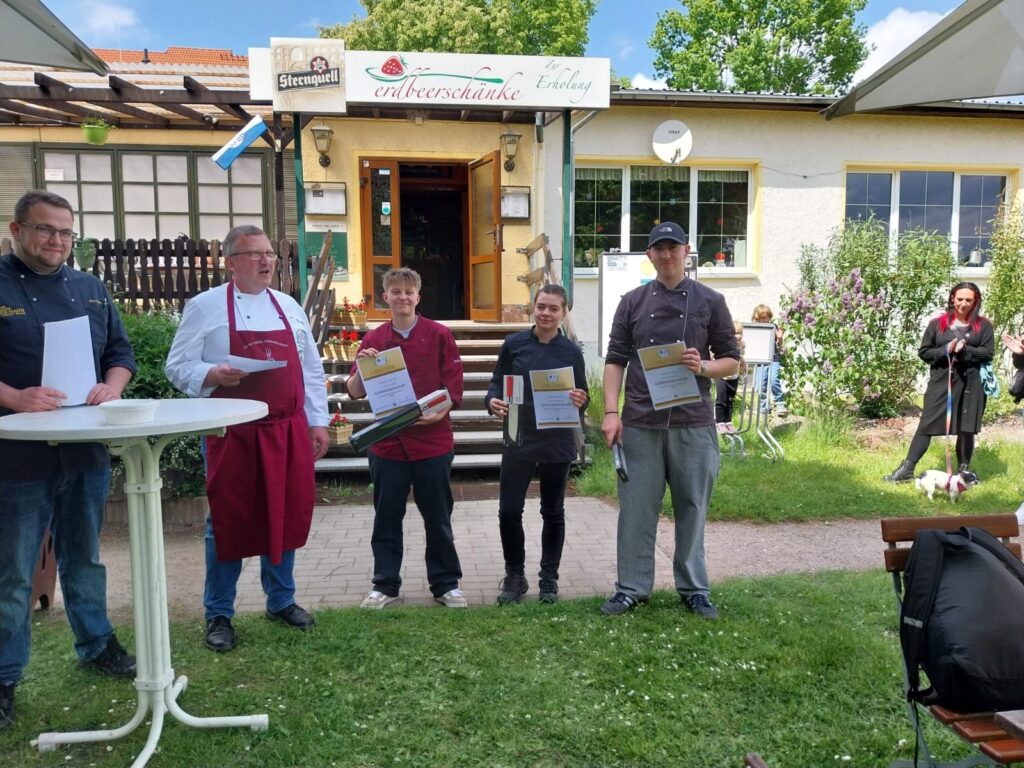 Die Gewinner des Grillwettbewerbs 2025 des Vereins der Zwickauer Köche e.V. in der Erdbeerschänke